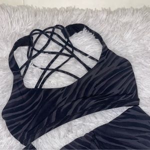 lululemon free to be wild bra size 4 zebra print